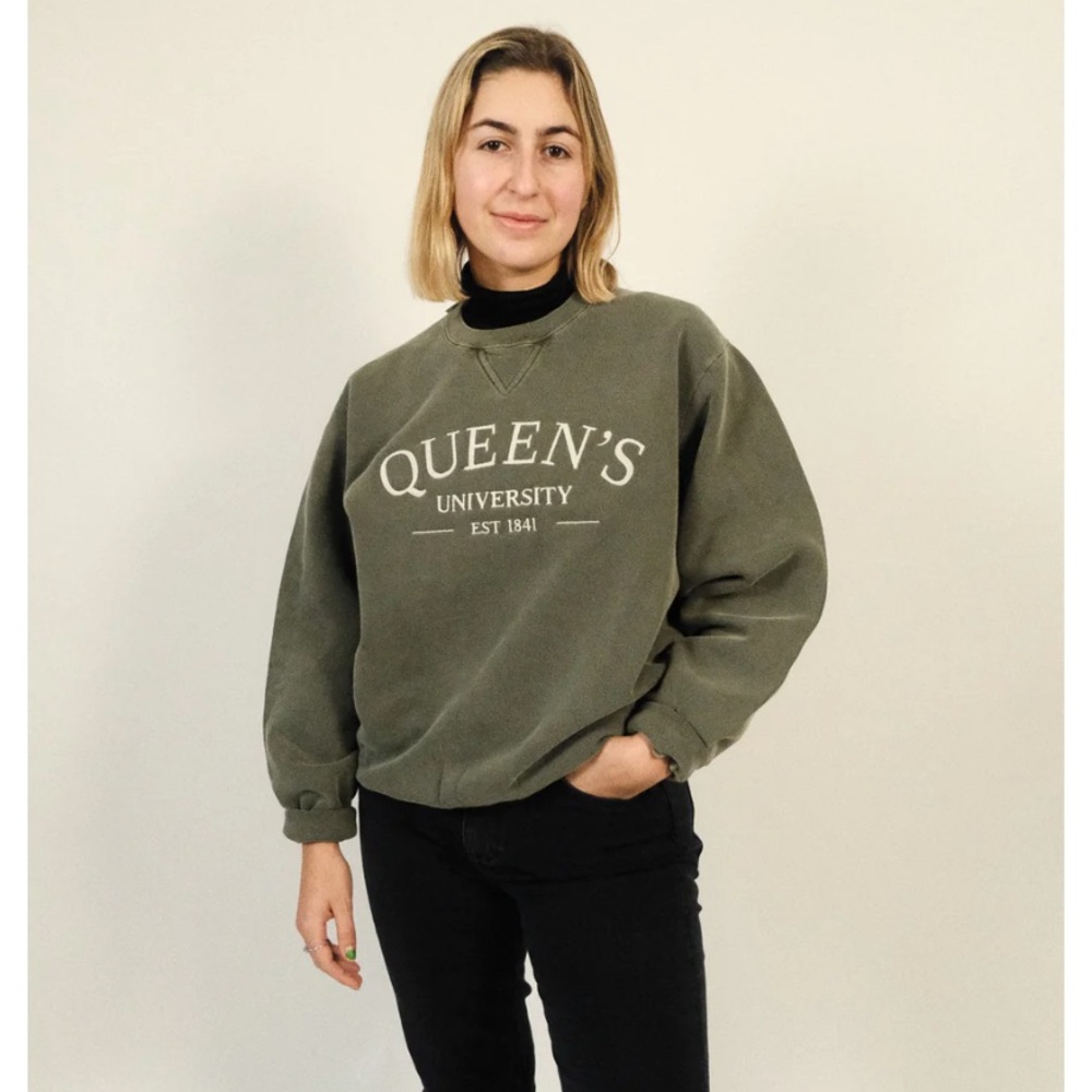 Queens university tricolour outlet northern crewneck
